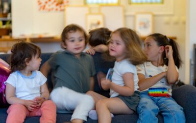 Les griffures à la crèche : témoignage d’une professionnelle de la petite enfance